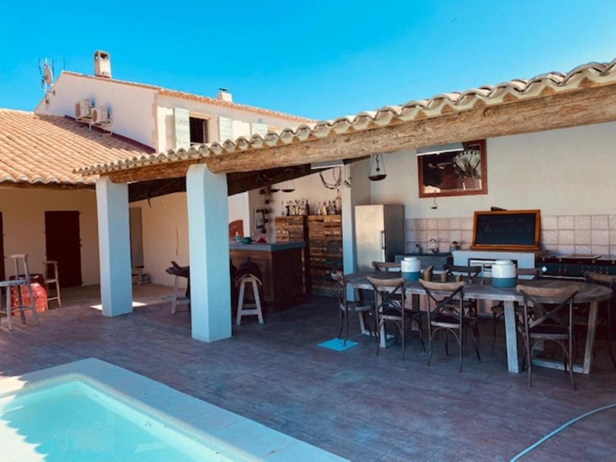 Gites Equestres Lou Caloun - Les Saintes Maries De La Mer Exterior photo