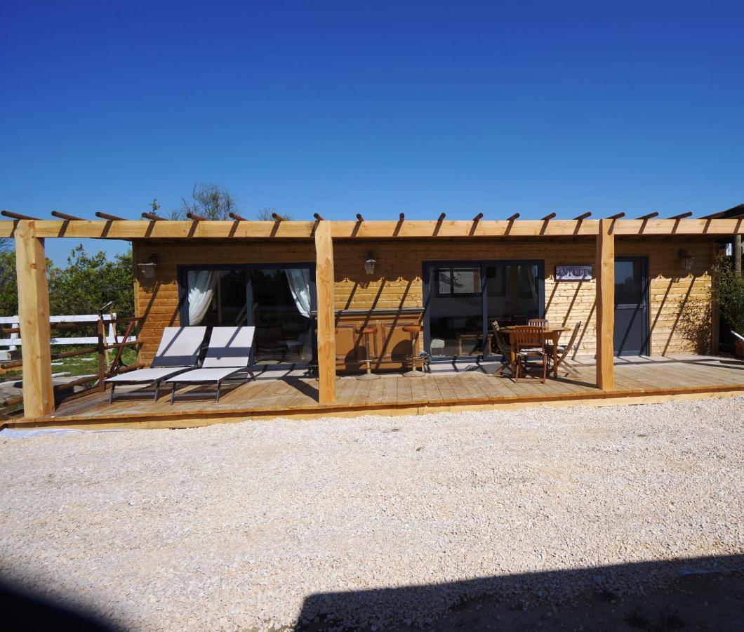 Gites Equestres Lou Caloun - Les Saintes Maries De La Mer Exterior photo
